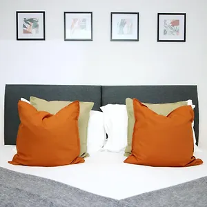 No 49 Apartments, Perfect For Business And Leisure Stays, 10 Min Drive Into Centre, Easy Access To Local Transport, 1br And 2br Available, Free Parking Cardiff
