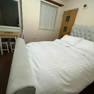 Private Ensuite In Birmingham